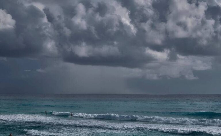 El meteoro amenaza a la Península de Yucatán. FOTO: Archivo/palabramx