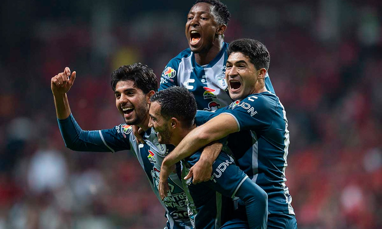 Pachuca humilla y golea al Toluca en su propia casa